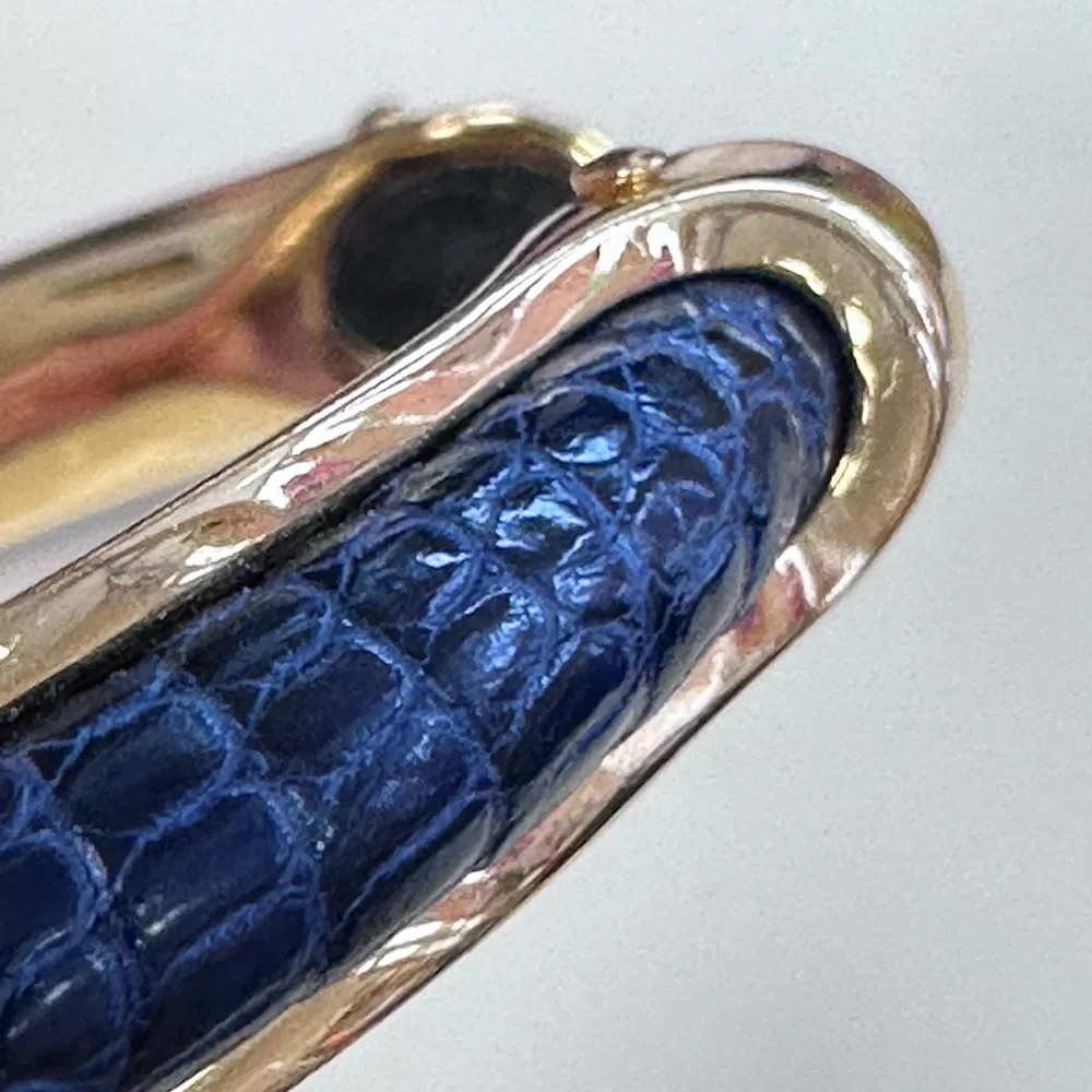 Hermes women’s Gold and Blue leather Bracelet- GORGEOUS! EXCELLENT CONDITION! - Picture 9 of 16